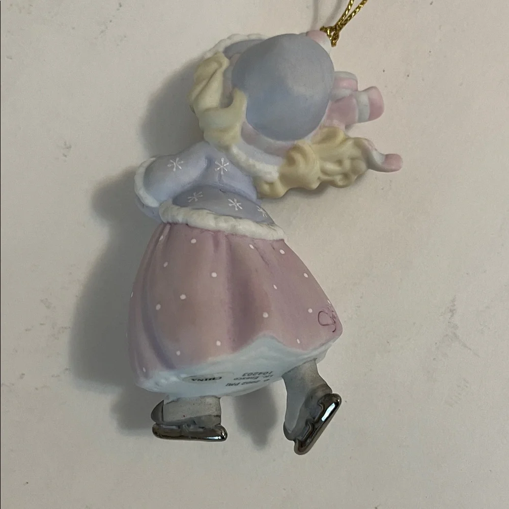 Precious Moments Ornament May Your Holiday Sparkle With Joy 2002 Girl Skating